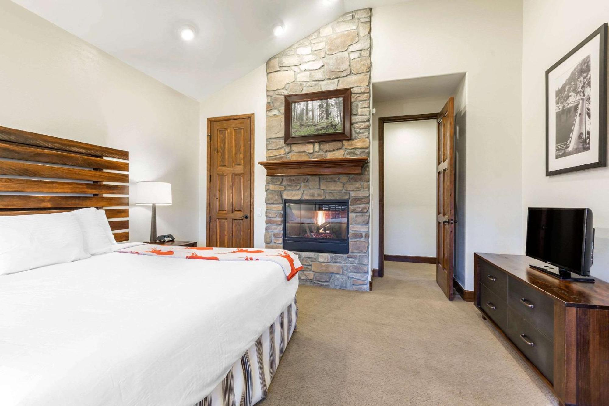 Bluegreen Vacations Big Bear Village, Ascend Resort Collection Big Bear Lake Exterior photo