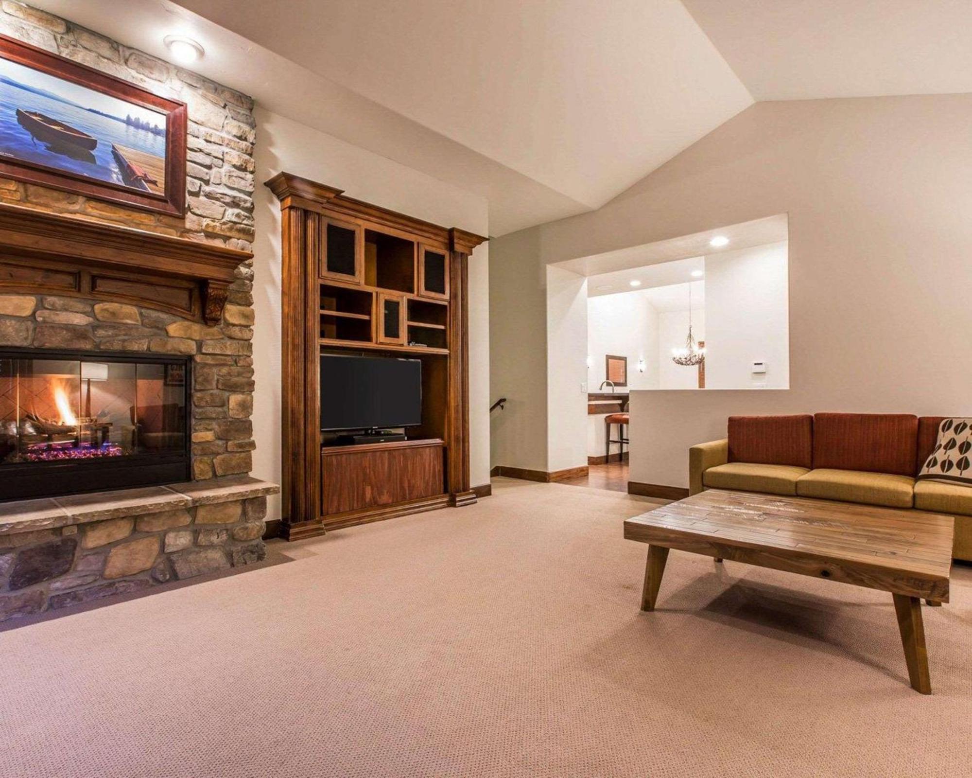 Bluegreen Vacations Big Bear Village, Ascend Resort Collection Big Bear Lake Exterior photo